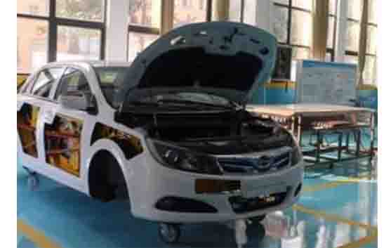 廣州新能源汽車教學(xué)設(shè)備廠家:電池使用壽命的影響因素有那些?(圖1) 廣州新能源汽車教學(xué)設(shè)備廠家