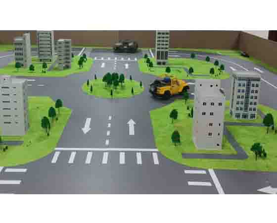 學(xué)生智能無(wú)人駕駛AI教育沙盤